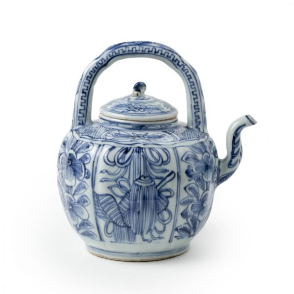 Ming wine ewer