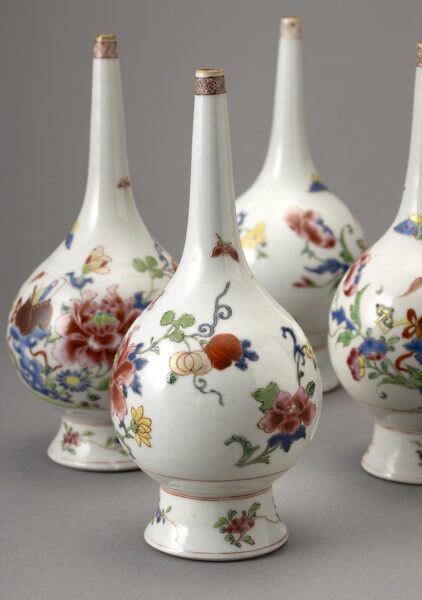 Chinese rose sprinklers Qianlong detail