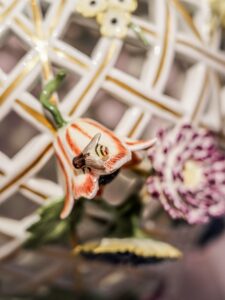 Meissen vase detail II